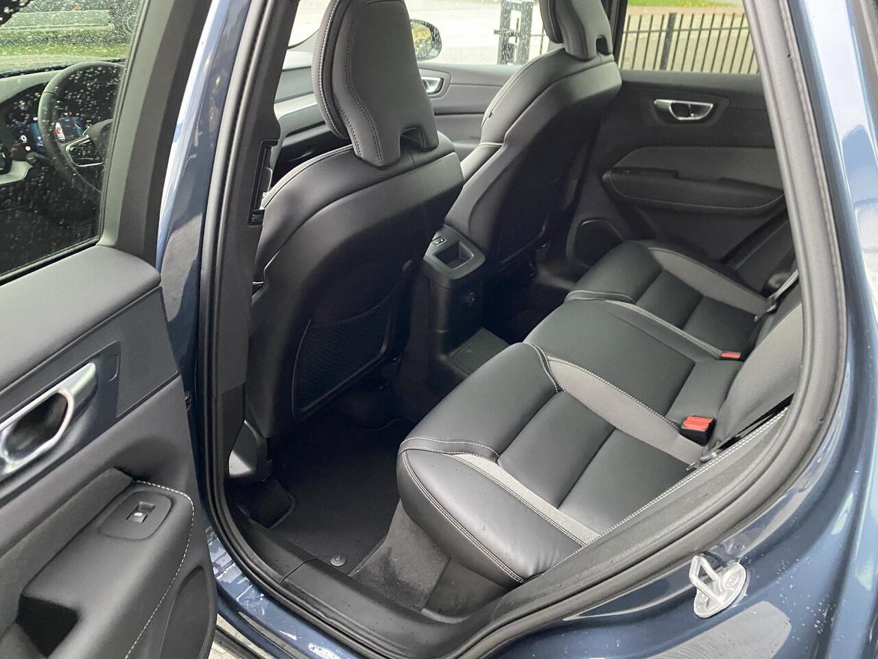 Volvo XC60 2.0 T6 Plug-in hybrid AWD Plus Dark 360|ACC|H&K|trekhaak