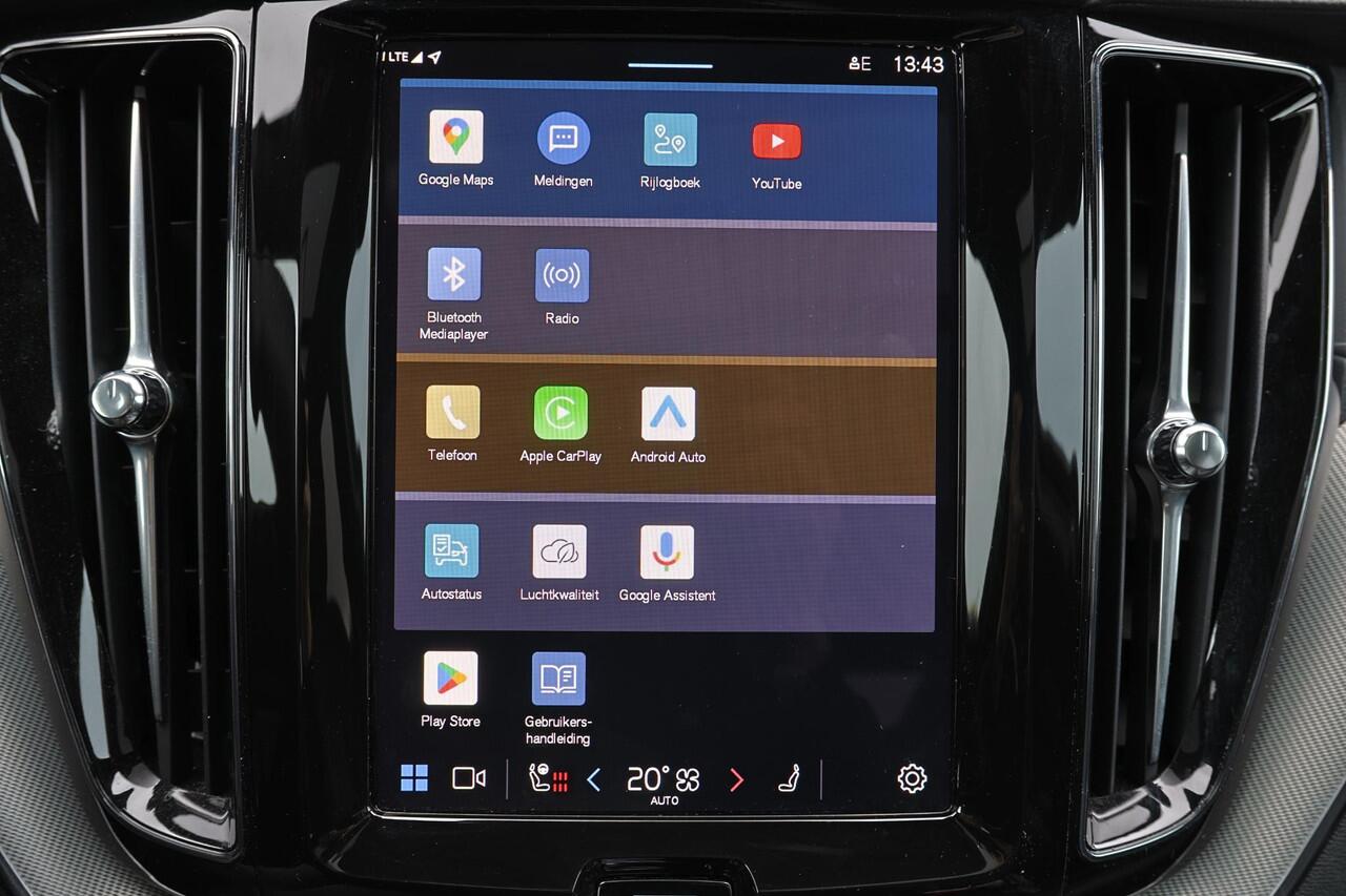 Volvo XC60 T6 Recharge AWD Ultra Black Edition - Panorama/schuifdak - IntelliSafe Assist & Surround - 360º Camera - Harman/Kardon audio - Adaptieve LED koplampen - Verwarmde voorstoelen, stuur & achterbank - Parkeersensoren voor & achter - Elektr. bedienb. voorstoel