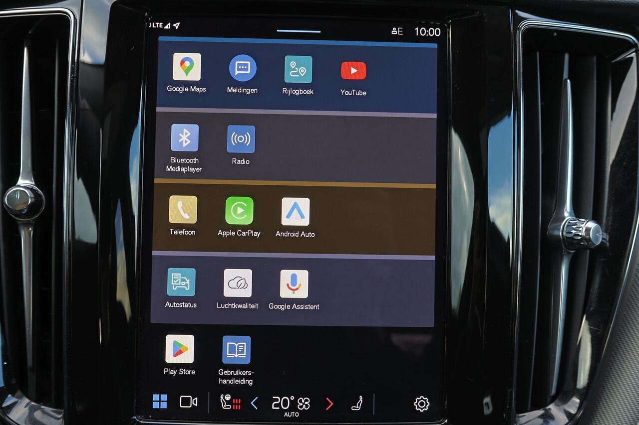 Volvo XC60 T6 Recharge AWD Plus Dark - Panorama/schuifdak - IntelliSafe Assist & Surround - 360º Camera - Harman/Kardon audio - Adaptieve LED koplampen - Verwarmde voorstoelen, stuur & achterbank - Parkeersensoren voor & achter - Elektr. bedienb. voorstoelen met geh