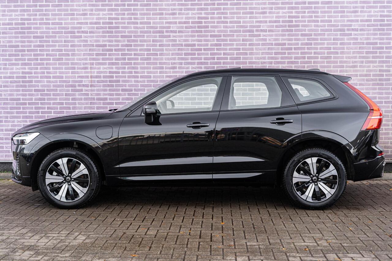 Volvo XC60 2.0 T6 Plug-in hybrid AWD Plus Dark | Trekhaak | 360 camera | Adaptive Cruise Control | Google Maps navigatie | Panoramadak | Verwarmbare achterbank/voorstoelen/stuurwiel | Elektrische stoelverstelling | Dodehoekdetectie |