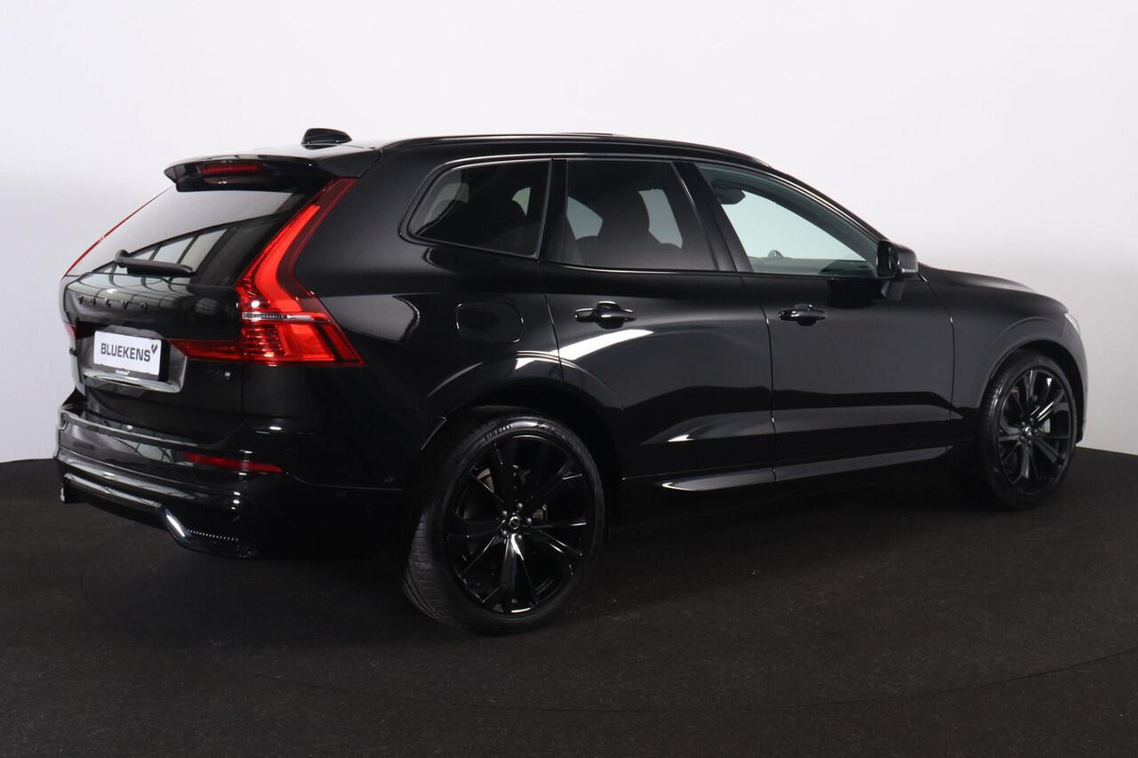 Volvo XC60 T6 Recharge AWD Ultra Black Edition - Luchtvering - B&W Audio - Panorama/schuifdak - IntelliSafe Assist & Surround - Massage Ventilatie stoelen - 360º Camera - Adaptieve LED koplampen - Nappa leder - Verwarmde voorstoelen, stuur & achterbank - Parkeersens