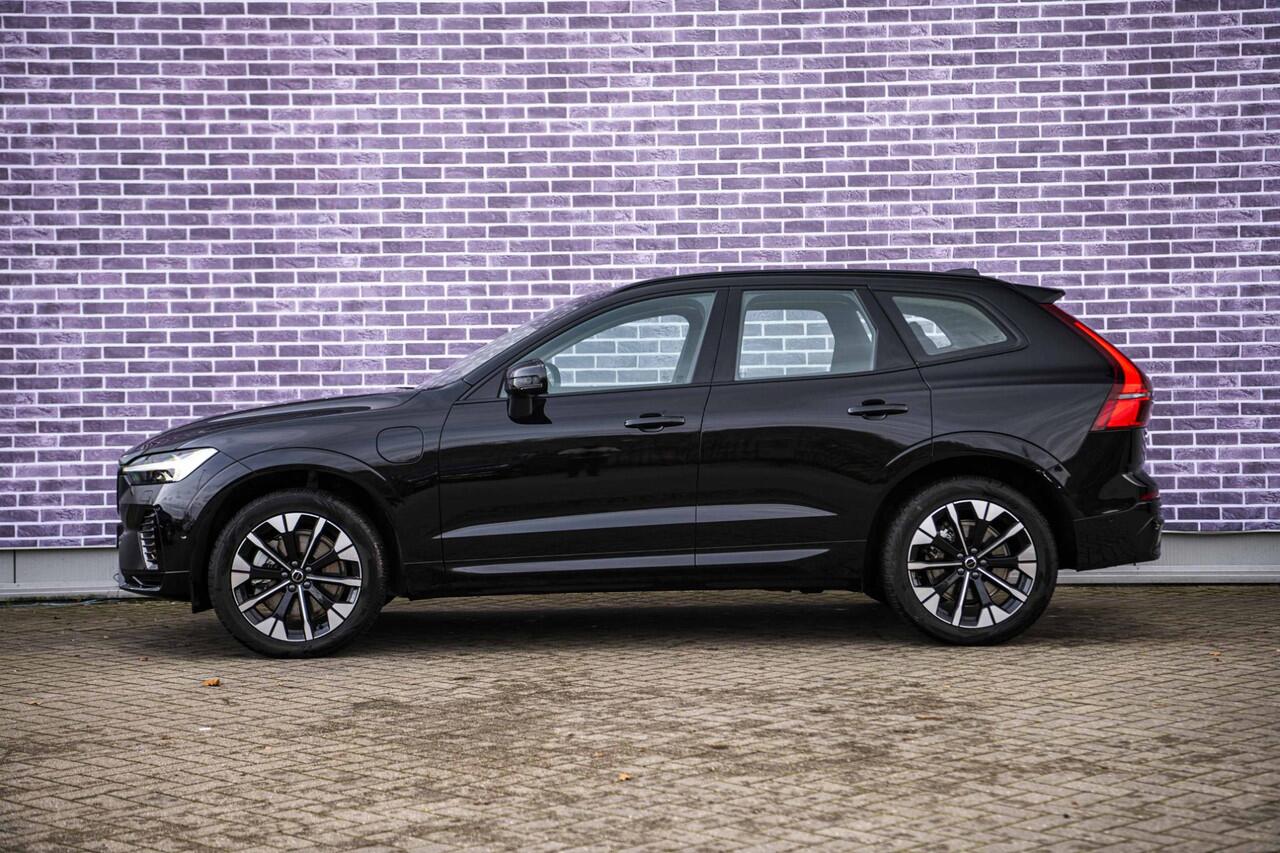 Volvo XC60 2.0 T6 Plug-in hybrid AWD Ultra Dark | Facelift | Trekhaak | 360 Camera | Panoramadak | Adaptieve Cruise Control | Dode Hoek Detectie |