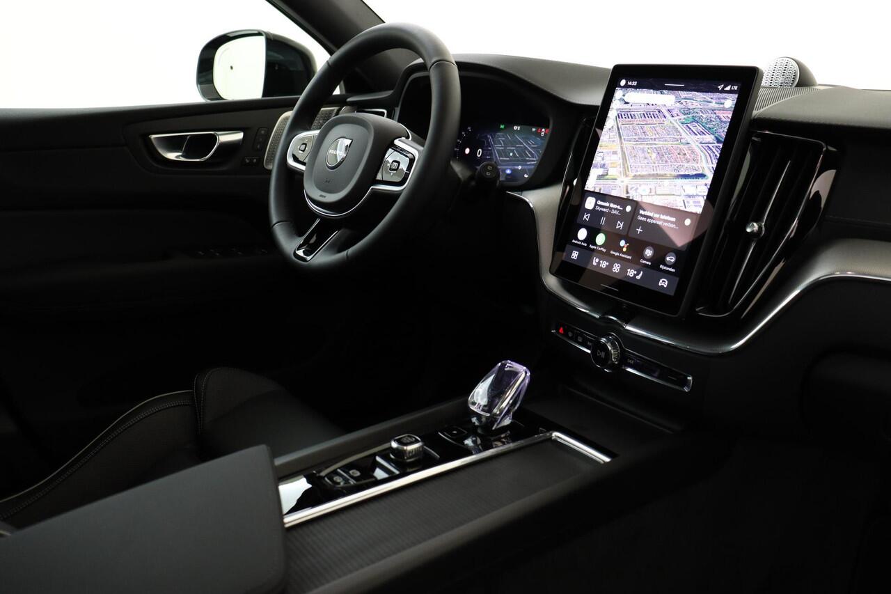 Volvo XC60 II T6 PLUG-IN HYBRID AWD ULTRA BLACK EDITION -PANO.DAK|BOWERS&WILKINS|LUCHTVERING|TREKHAAK|360°CAM|PRIVACY.GLAS|21" *NW.PRIJS ¤83,119,-*