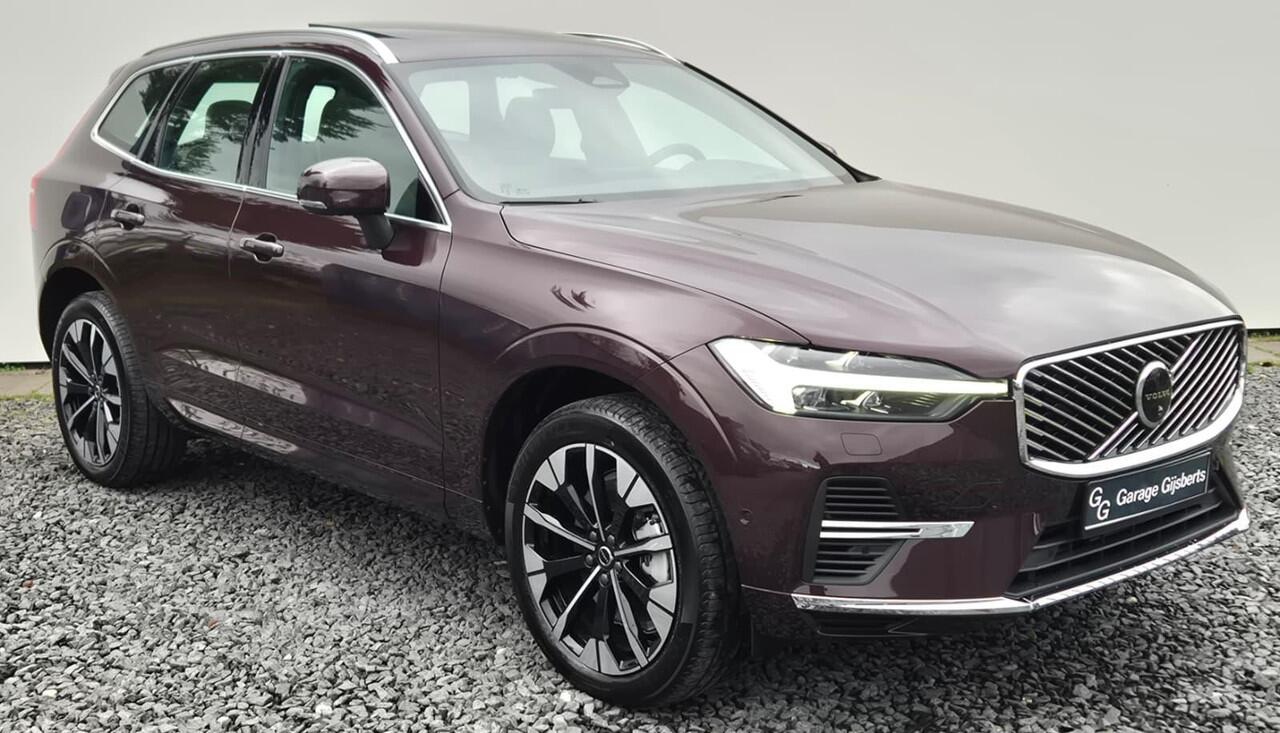 Volvo XC60 2.0 T6 Phev hybrid AWD Ultra Bright MY 2026 - 20" Wielen - Panoramadak - Lighting - Head up - Harman Kardon Audio - 360 Cam - Alarm - Climate - Full led koplampen -Donkere hemel