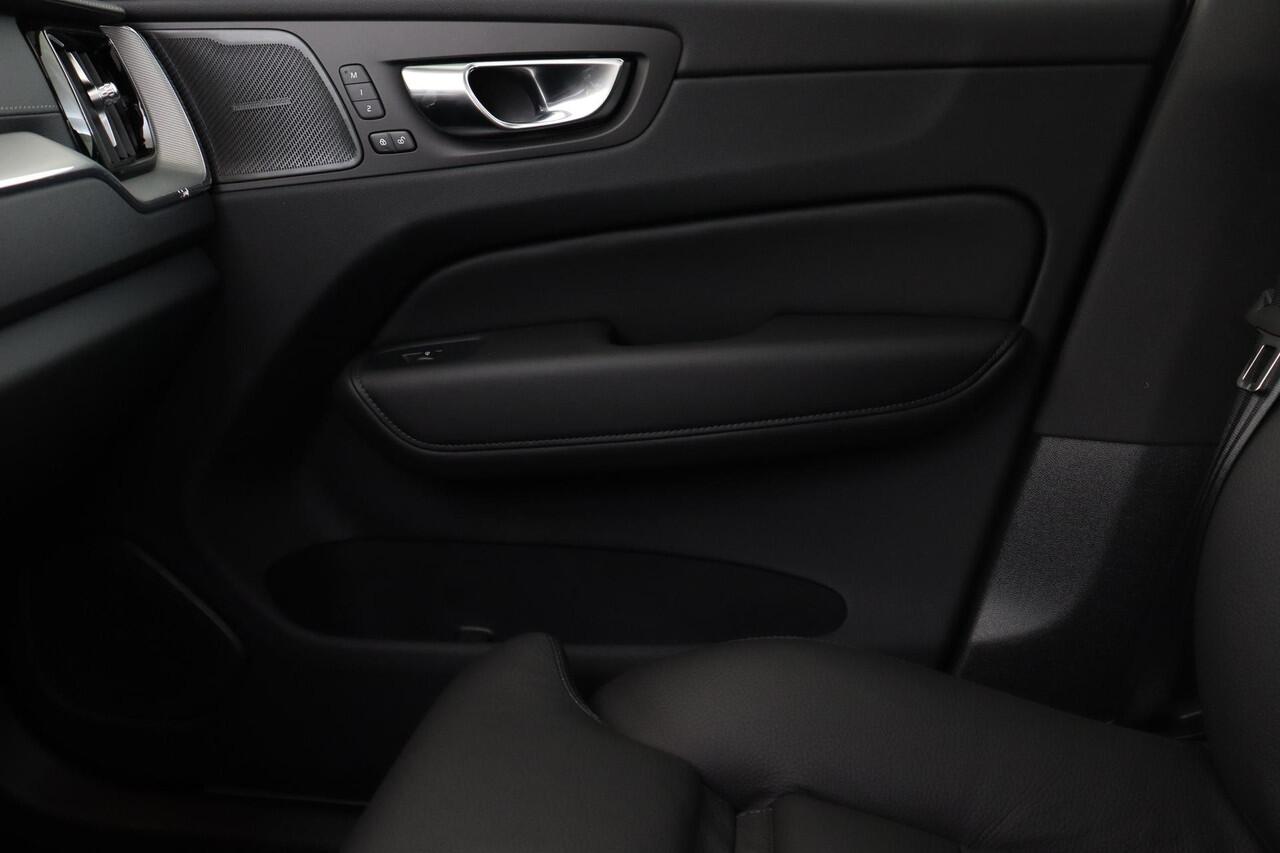 Volvo XC60 T6 PLUG-IN HYBRID AWD ULTRA DARK -PANO.DAK|HARMAN/KARDON|360°CAM|TREKHAAK|20"|HEAD-UP DISP.