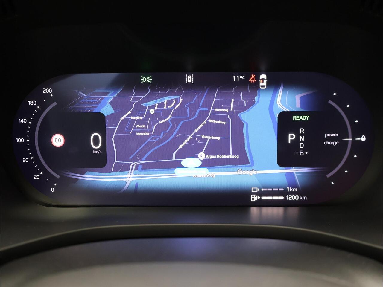 Volvo XC60 2.0 T6 Plug-in hybrid AWD Ultra Dark / Facelift / Trekhaak / Head up displ. / 360 camera / Pan. dak / Stoel+stuur+achterbankverwarming