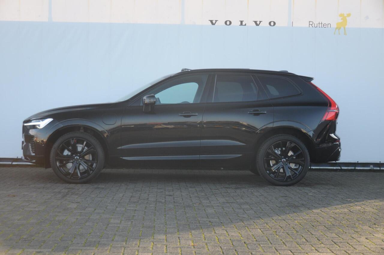 Volvo XC60 T6 350PK Automaat AWD Plus Black Edition / Adaptieve cruise control / BLIS / Panoramadak / Stoel - en stuurverwarming / Keyless entry / Elektrische stoelen / Parkeersensoren met 360 camera
