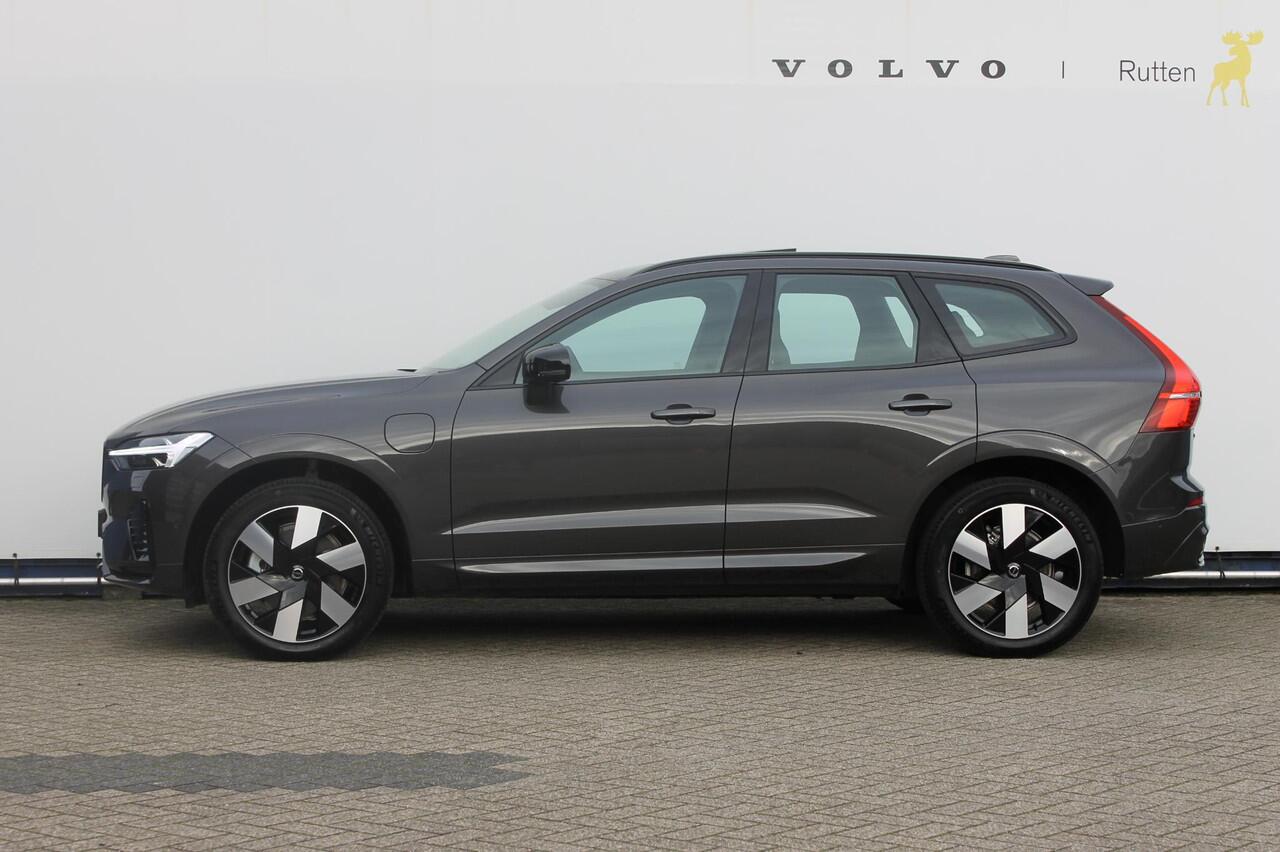 Volvo XC60 T6 350PK Automaat Plug-in hybrid AWD Ultra Dark Head-up display / Semi elektrisch wegklapbare trekhaak / Panoramisch schuif-kanteldak / Harman Kardon audio