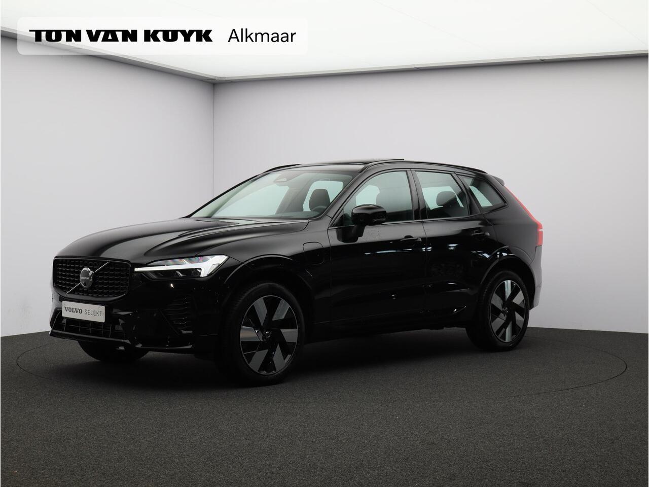 Volvo XC60 2.0 T6 Plug-in hybrid AWD Ultra Dark / Trekhaak / Head up displ. / Harman Kardon / 360 Camera / Elektrische Stoelen / Panoramadak /