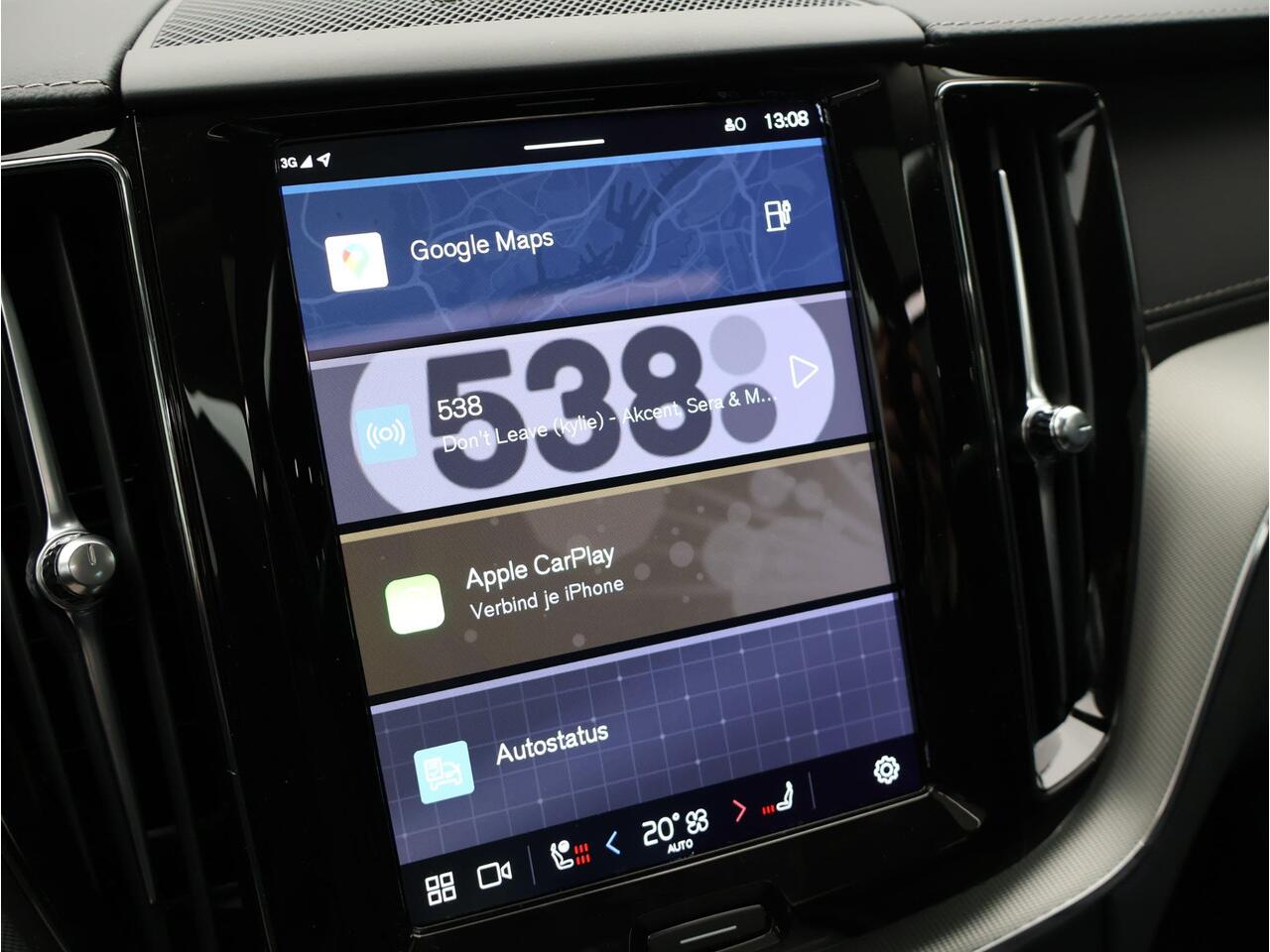 Volvo XC60 2.0 T6 Plug-in hybrid AWD Ultra Dark / Trekhaak / Head up displ. / Harman Kardon / 360 Camera / Elektrische Stoelen / Panoramadak /