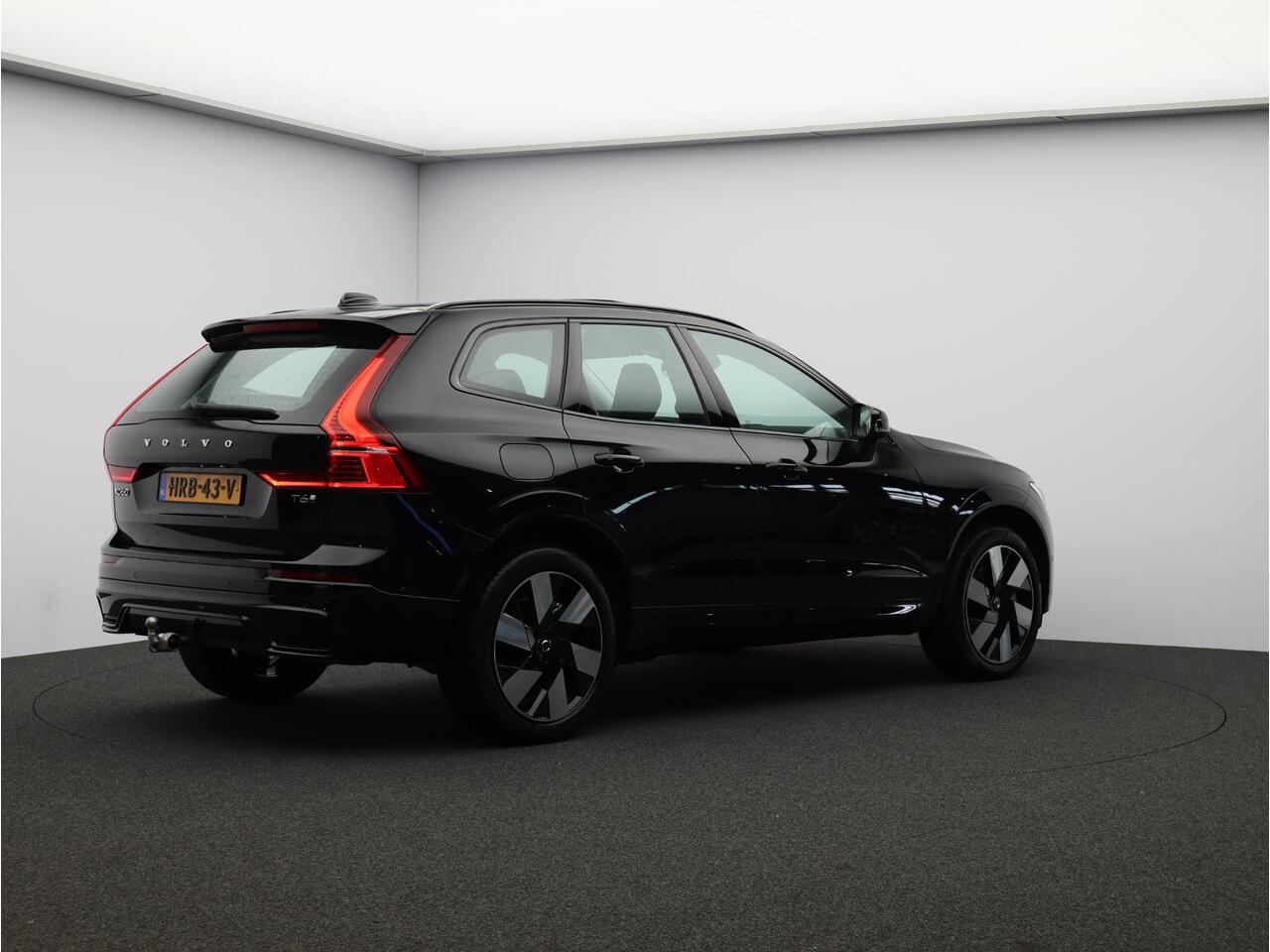 Volvo XC60 2.0 T6 Plug-in hybrid AWD Ultra Dark / Trekhaak / Head up displ. / Harman Kardon / 360 Camera / Elektrische Stoelen / Panoramadak /