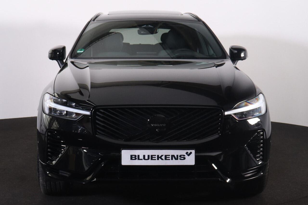 Volvo XC60 T6 Recharge AWD Plus Black Edition - Panorama/schuifdak - IntelliSafe Assist & Surround - 360º Camera - Harman/Kardon audio - Adaptieve LED koplampen - Verwarmde voorstoelen, stuur & achterbank - Parkeersensoren voor & achter - Elektr. bedienb. voorstoele
