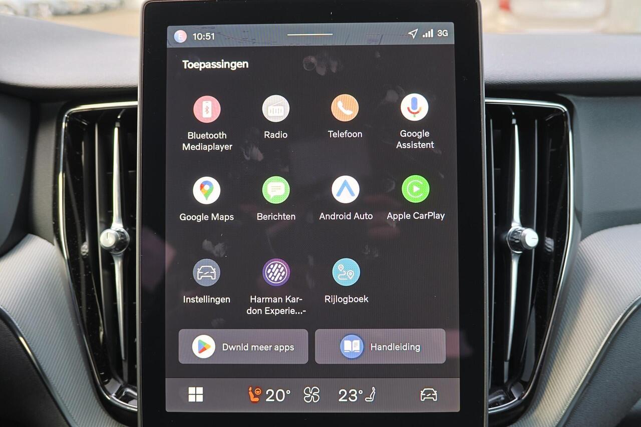 Volvo XC60 T6 Recharge AWD Plus Black Edition - Panorama/schuifdak - IntelliSafe Assist & Surround - 360º Camera - Harman/Kardon audio - Adaptieve LED koplampen - Verwarmde voorstoelen, stuur & achterbank - Parkeersensoren voor & achter - Elektr. bedienb. voorstoele