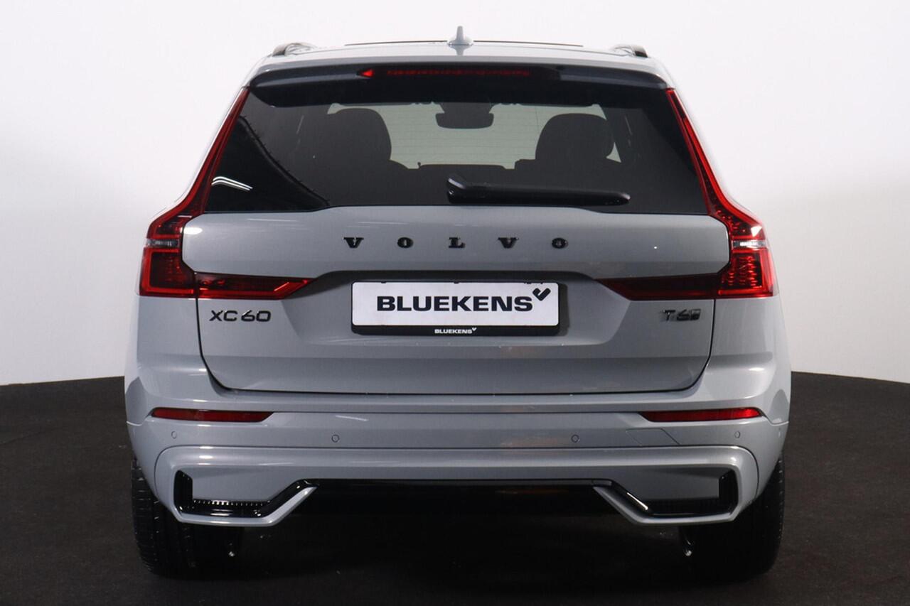 Volvo XC60 T6 Recharge AWD Plus Black Edition - Panorama/schuifdak - IntelliSafe Assist & Surround - 360º Camera - Harman/Kardon audio - Adaptieve LED koplampen - Verwarmde voorstoelen, stuur & achterbank - Parkeersensoren voor & achter - Elektr. bedienb. voorstoele