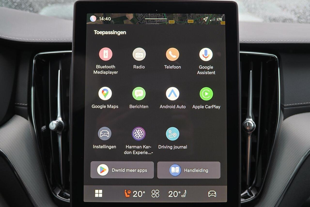 Volvo XC60 T6 Recharge AWD Ultra Black Edition - Panorama/schuifdak - IntelliSafe Assist & Surround - 360º Camera - Harman/Kardon audio - Adaptieve LED koplampen - Verwarmde voorstoelen, stuur & achterbank - Parkeersensoren voor & achter - Elektr. bedienb. voorstoel