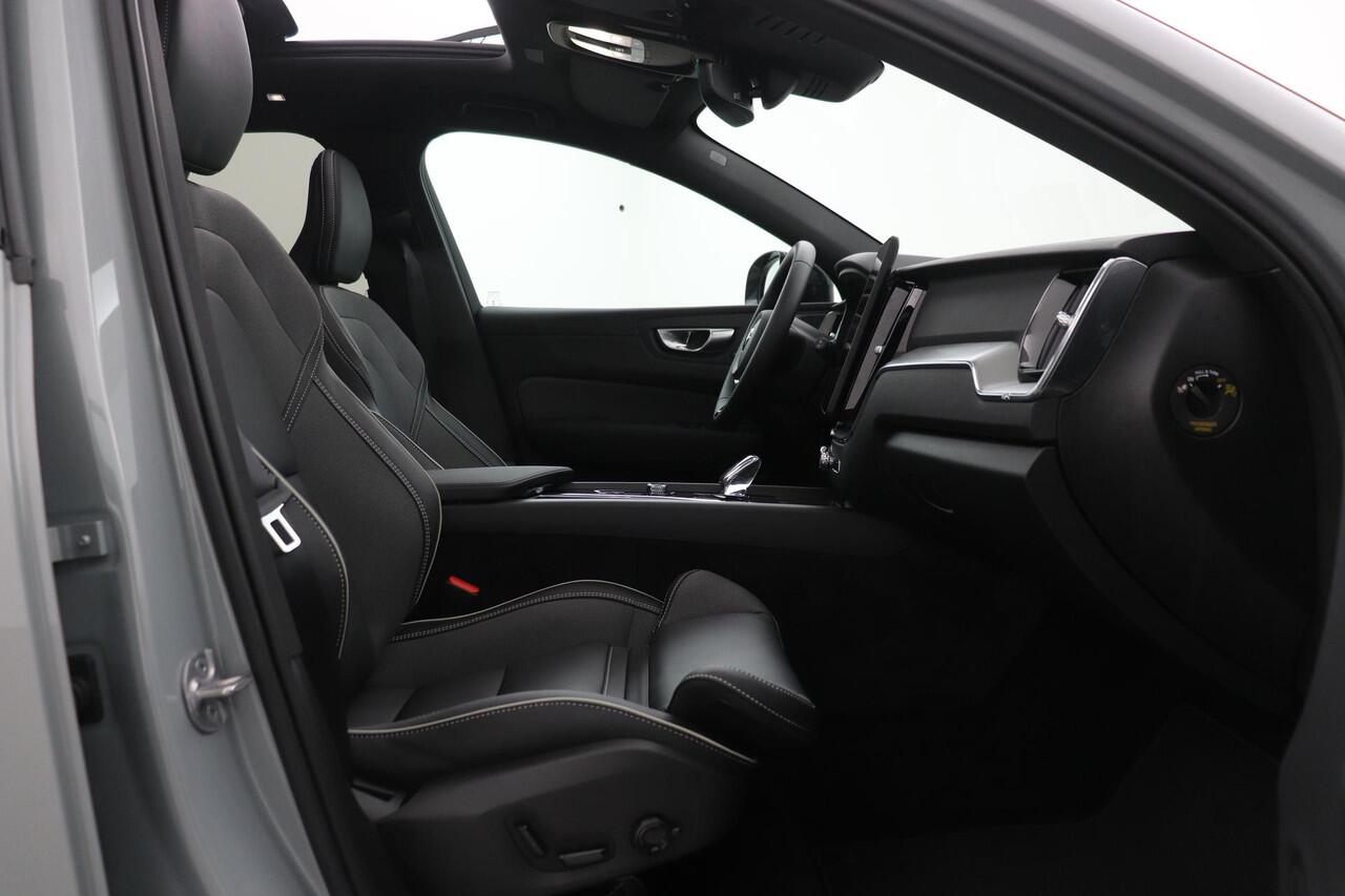 Volvo XC60 T6 Plug-in hybrid Plus Black Edition | FACELIFT | Head-Up | 360° Camera | Panoramadak | ACC | harman/kardon
