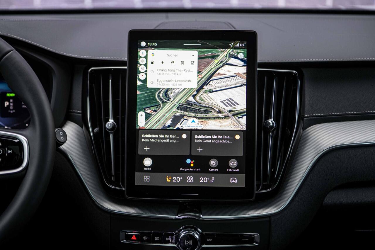 Volvo XC60 2.0 T6 Plug-in hybrid AWD Ultra Black Edition | Facelift | Adaptieve Cruise Control | Panoramadak | Harman Kardon Audio | 21" Velgen | 360° Parkeercamera | Head-Up Display | Stoel-/Stuurverwarming | Nappa Lederen Bekleding |