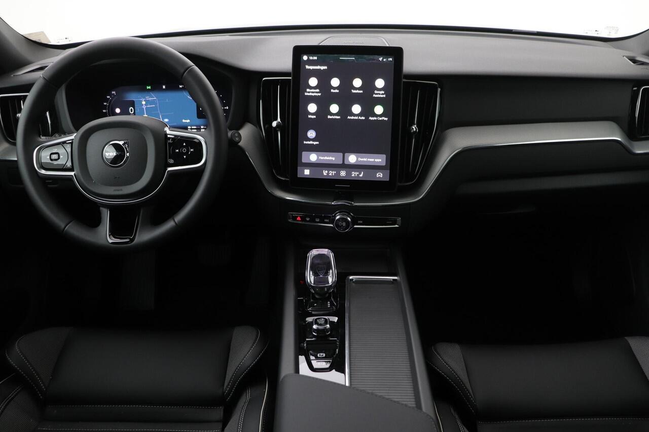 Volvo XC60 T6 Plug-in hybrid Plus Black Edition | FACELIFT | Head-Up | 360° Camera | Panoramadak | ACC | harman/kardon