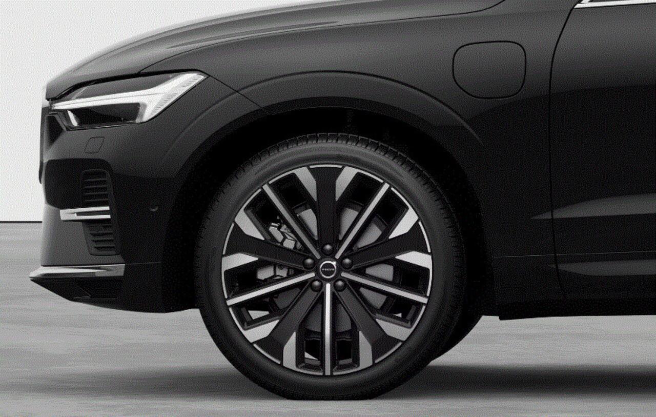 Volvo XC60 T6 350PK Automaat AWD Ultra Bright Climate / Luchtvering / Panorama dak / Head Up-Display / 360 Camera / Cardamom Leder / 21'' LM Velgen /