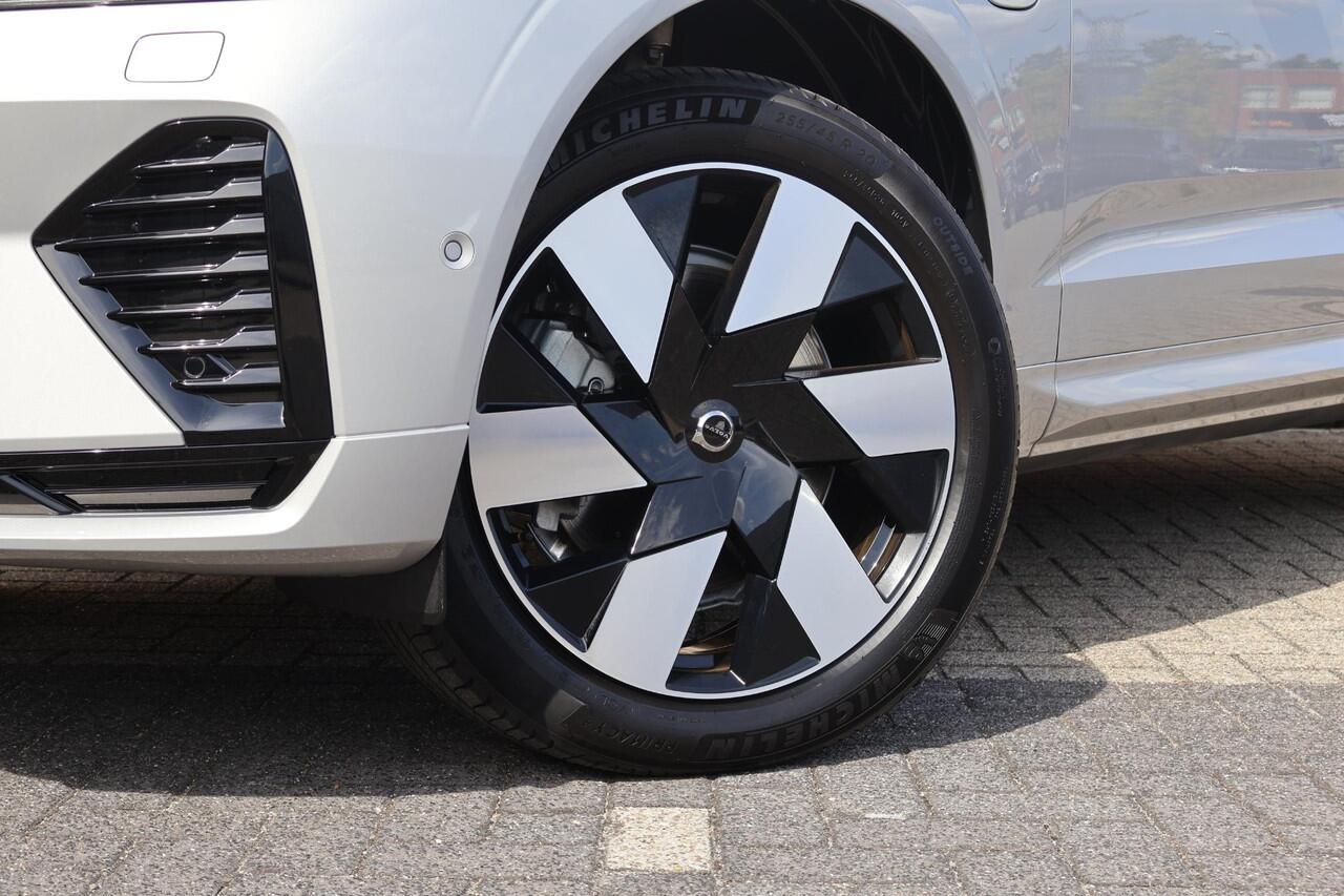 Volvo XC60 T6 Plug-in hybrid AWD Ultra Dark | Trekhaak elektr. | Head-up display | Panoramadak