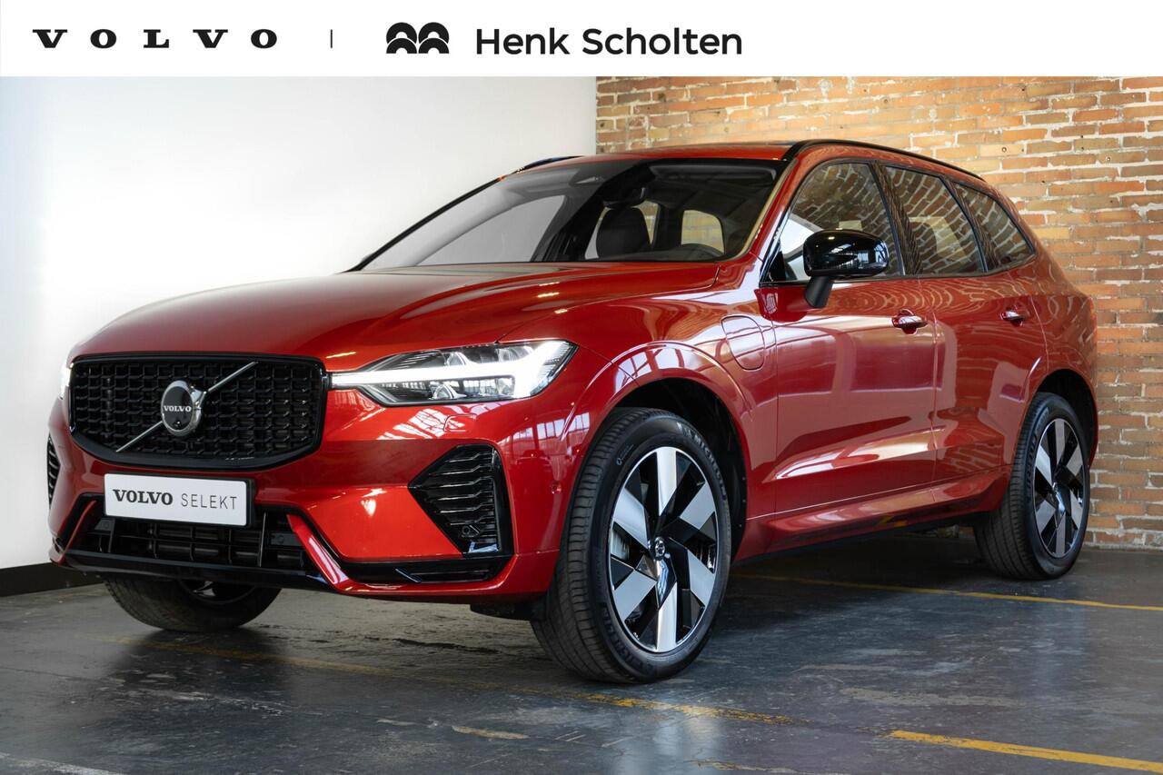 Volvo XC60 T6 Plug-in hybrid AWD Ultra Dark | Panoramadak | Semi elektrische trekhaak | Verwarmbare voorstoelen en stuurwiel | Rondom zichtcamera | Adaptieve cruise control | Head up display | Elektrische achterklep |