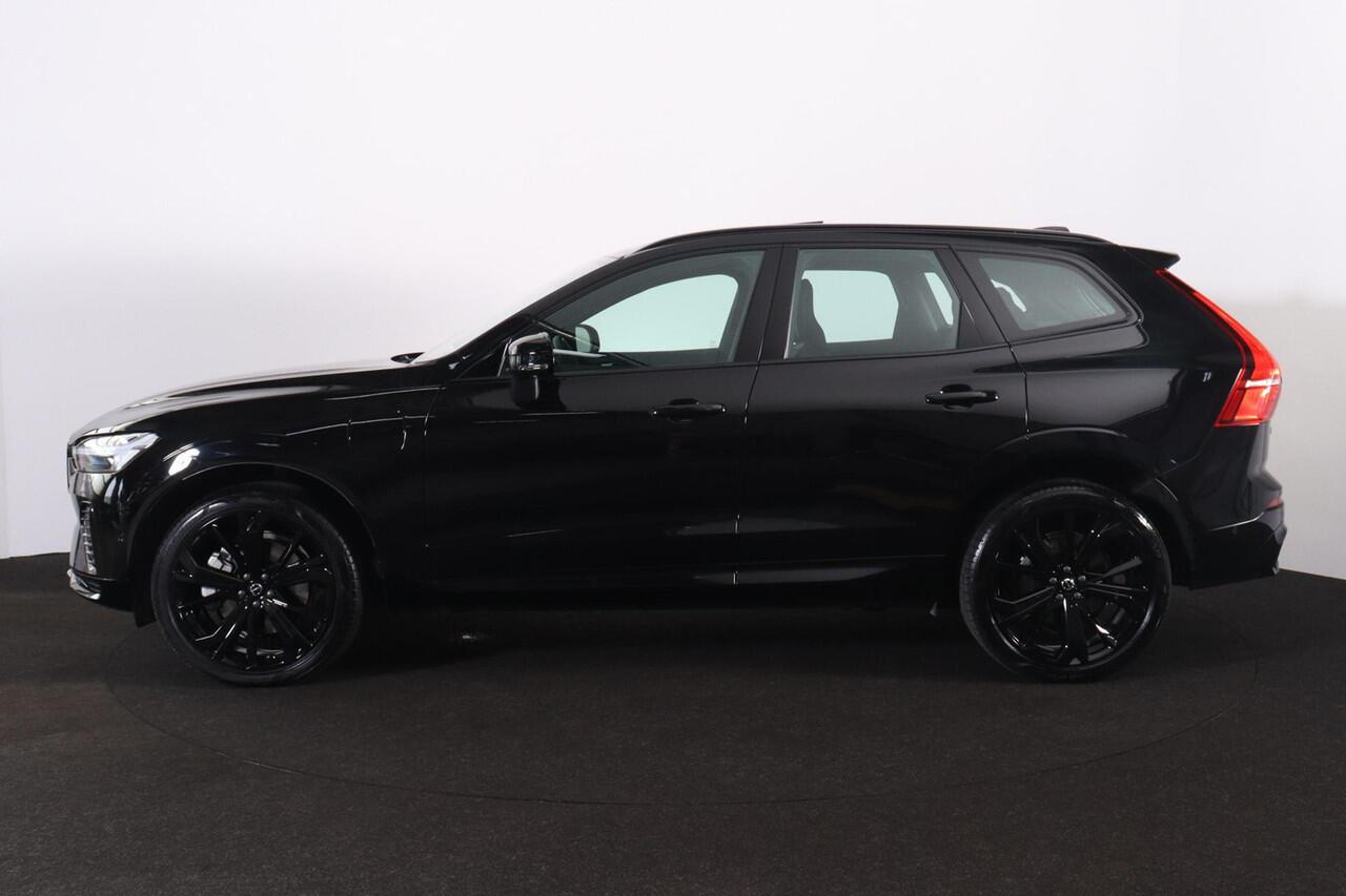 Volvo XC60 T6 Recharge AWD Plus Black Edition - Panorama/schuifdak - IntelliSafe Assist & Surround - 360º Camera - Harman/Kardon audio - Adaptieve LED koplampen - Verwarmde voorstoelen, stuur & achterbank - Parkeersensoren voor & achter - Elektr. bedienb. voorstoele