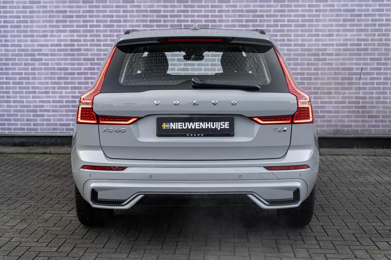 Volvo XC60 T6 Plug-in hybrid AWD Plus Dark | Trekhaak | 360 camera | Adaptive Cruise Control | Google Maps navigatie | Panoramadak | Verwarmbare achterbank/voorstoelen/stuurwiel | Elektrische stoelverstelling | Dodehoekdetectie |