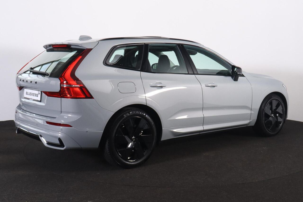 Volvo XC60 T6 Recharge AWD Ultra Dark - Luchtvering - Panorama/schuifdak - IntelliSafe Assist & Surround - 360º Camera - Harman/Kardon audio - Adaptieve LED koplampen - Verwarmde voorstoelen, stuur & achterbank - Parkeersensoren voor & achter - Elektr. bedienb. voor
