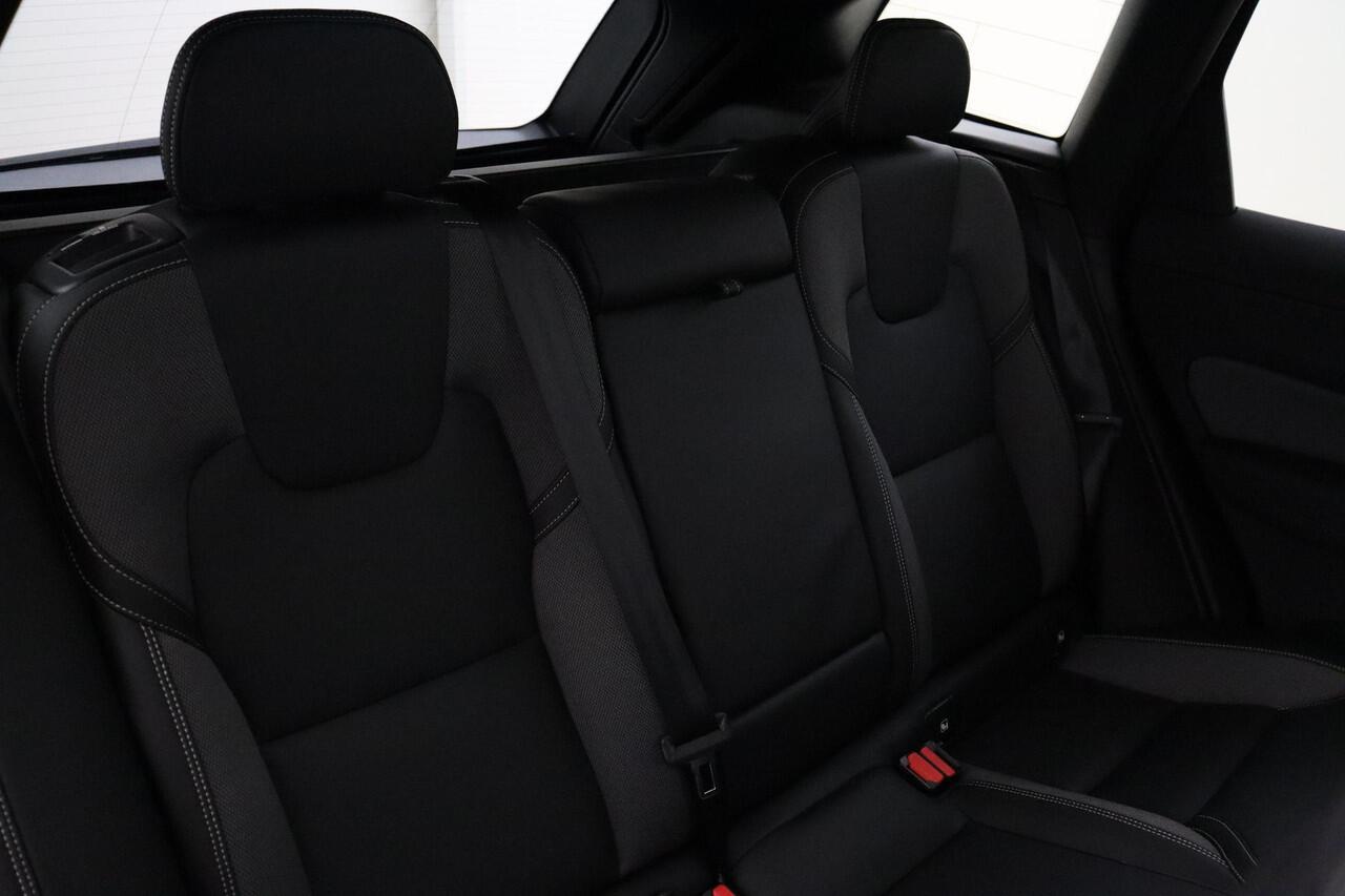 Volvo XC60 II T6 PLUG-IN HYBRID AWD ULTRA BLACK EDITION -PANO.DAK|BOWERS&WILKINS|LUCHTVERING|HEAD-UP DISP.|360°CAM|22"