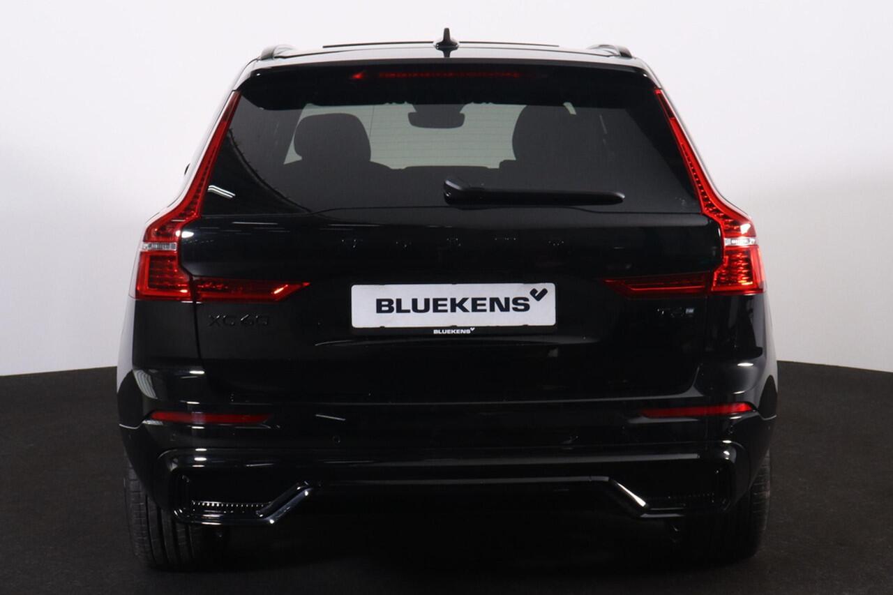 Volvo XC60 T6 Recharge AWD Ultra Black Edition - Luchtvering - B&W Audio - Panorama/schuifdak - IntelliSafe Assist & Surround - Massage Ventilatie stoelen - 360º Camera - Adaptieve LED koplampen - Nappa leder - Verwarmde voorstoelen, stuur & achterbank - Parkeersens