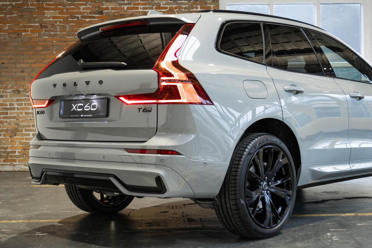 Volvo XC60 T6 Plug-in hybrid AWD Plus Black Edition | Direct Leverbaar | Luchtvering | Head Up Display | Panoramisch Schuif-/Kanteldak | Extra Getint Glas | Adaptieve Cruise Control | BLIS | 21 inch Lichtmetalen Velgen | Keyless | Google Infotainment |