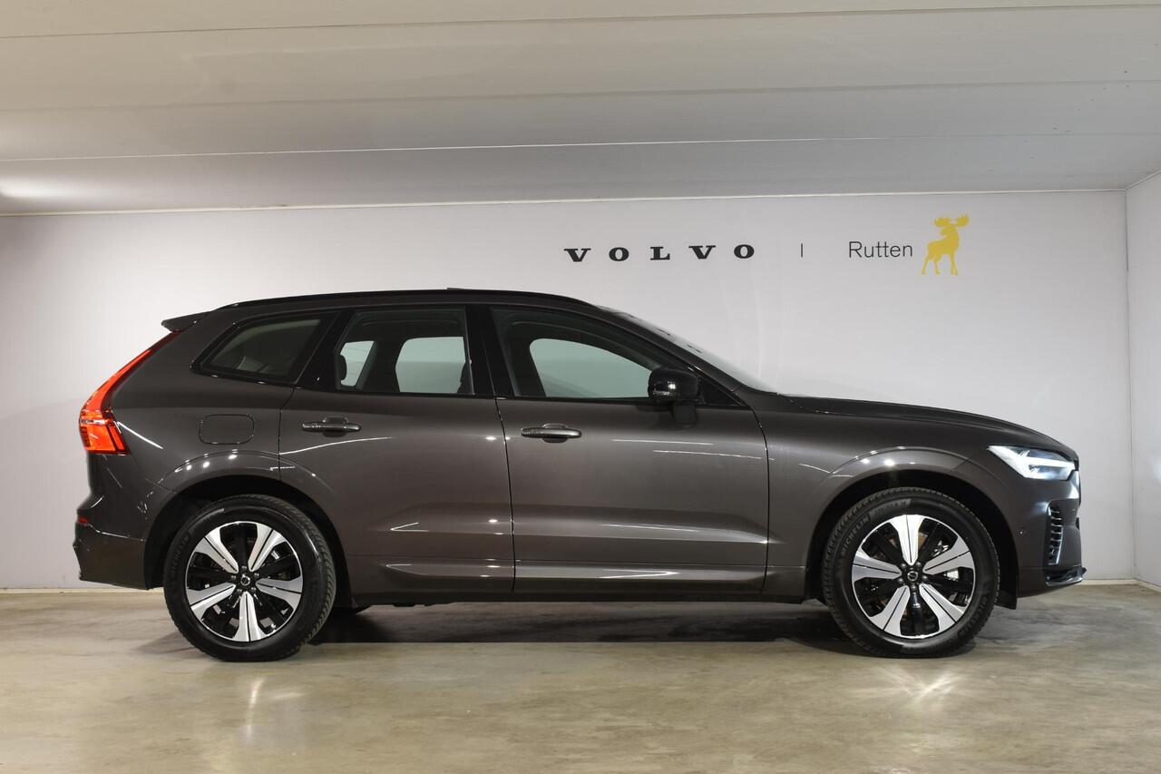 Volvo XC60 T6 350PK Automaat Plug-in Hybrid AWD Plus Dark / Navigatie / 360 Camera / Adaptieve Cruise Control / Stuur & Stoelverwarming / Elektr. Achterklep / Schuifdak / Trekhaak