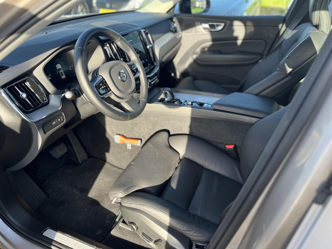 Volvo XC60 T6 Plug-in hybrid AWD Plus Dark