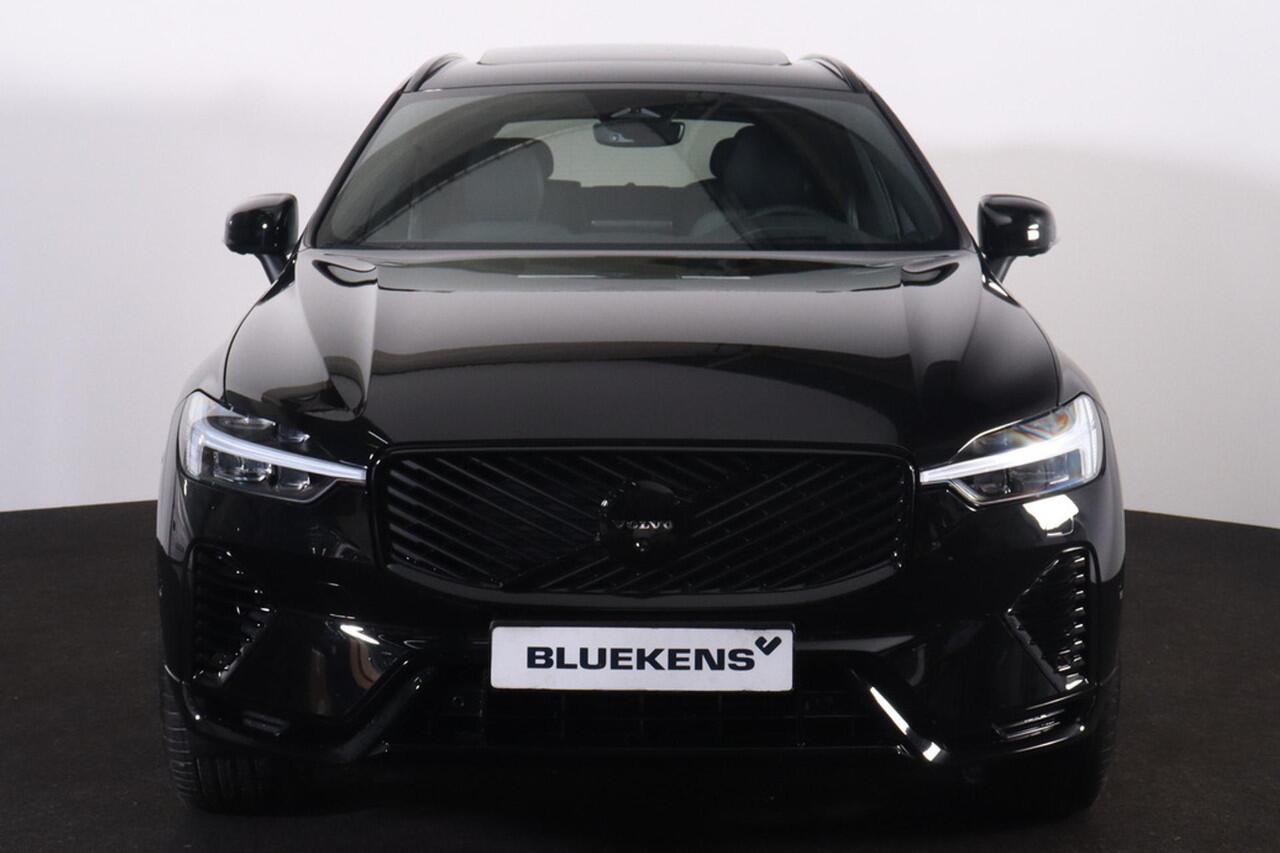Volvo XC60 T6 Recharge AWD Ultra Black Edition - Panorama/schuifdak - IntelliSafe Assist & Surround - 360º Camera - Harman/Kardon audio - Adaptieve LED koplampen - Verwarmde voorstoelen, stuur & achterbank - Parkeersensoren voor & achter - Elektr. bedienb. voorstoel