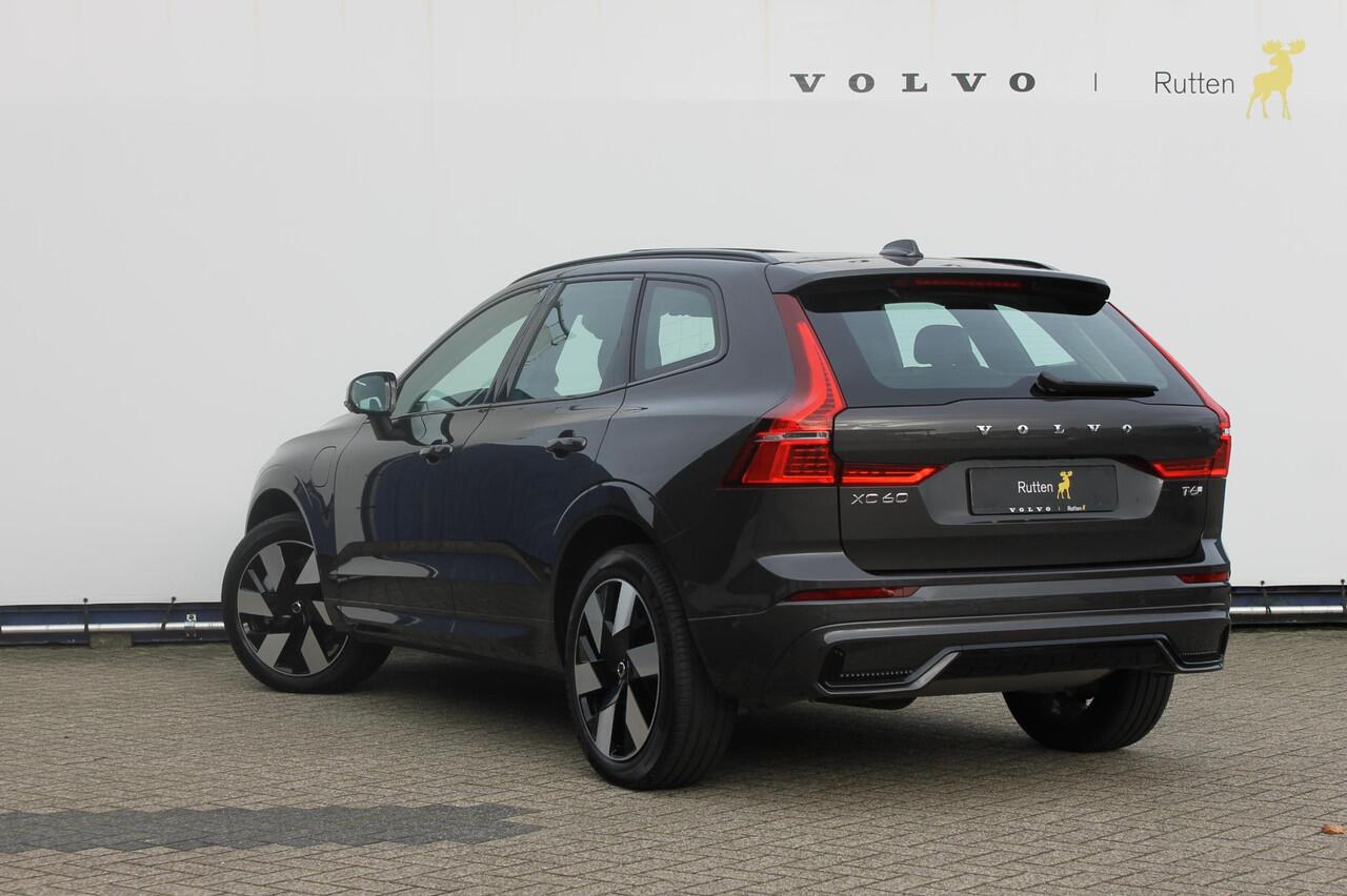 Volvo XC60 T6 350PK Automaat Plug-in hybrid AWD Ultra Dark Head-up display / Semi elektrisch wegklapbare trekhaak / Panoramisch schuif-kanteldak / Harman Kardon audio