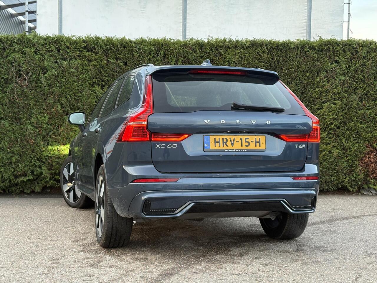 Volvo XC60 T6 Plug-in hybrid AWD Ultra Dark | Harman/Kardon | stoel/stuurverwarming | 360 camera | trekhaak |