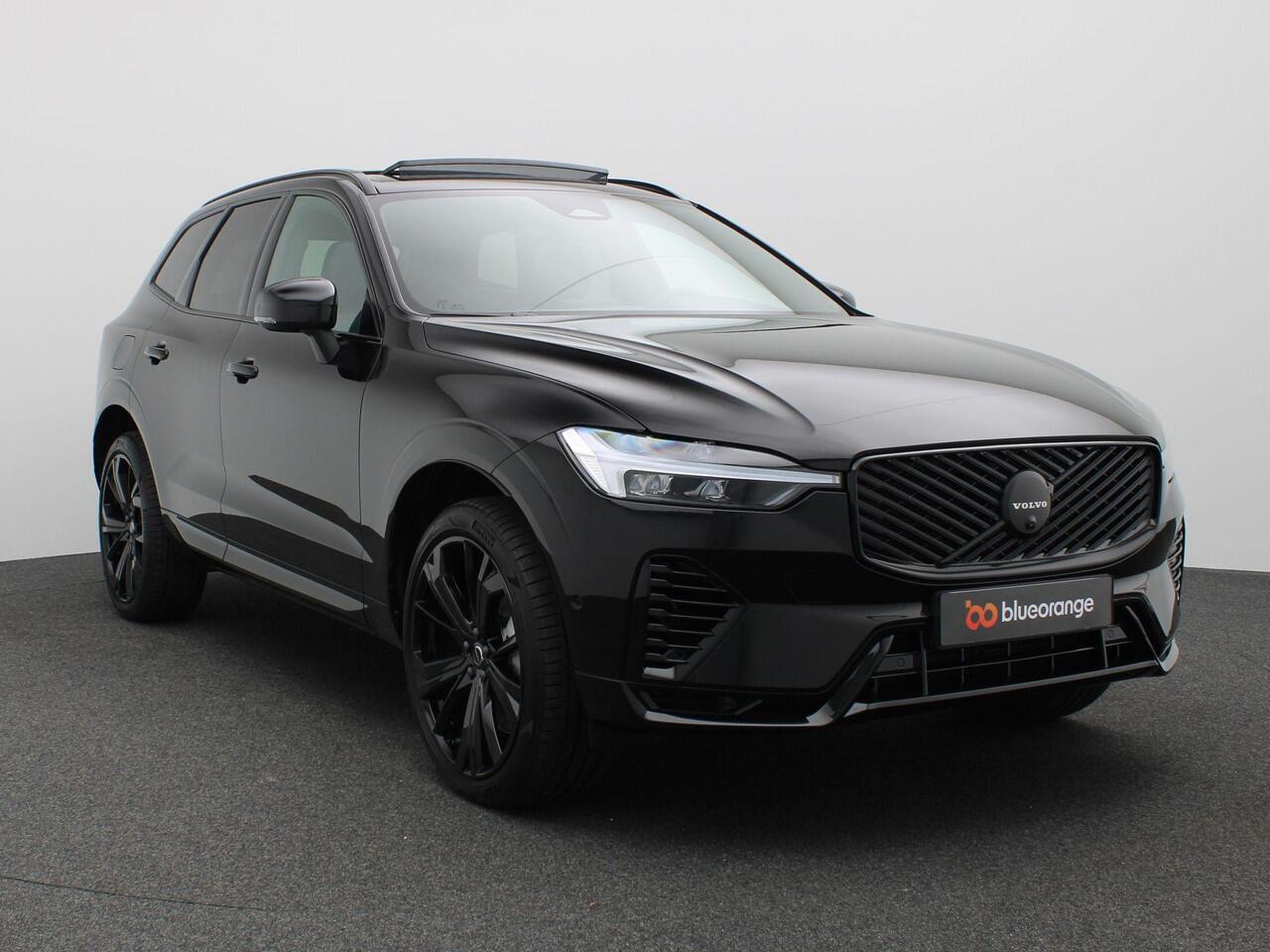 Volvo XC60 2.0 T6 Plug-in hybrid AWD Plus Dark 350PK Aut. Facelift, Pano-Schuifdak, 21" LM velgen, 360gr. Camera, Navi, Keyless, Harman Kardon Audio, Side Assist, Stoelverwarming, Adaptieve Cruise Controle