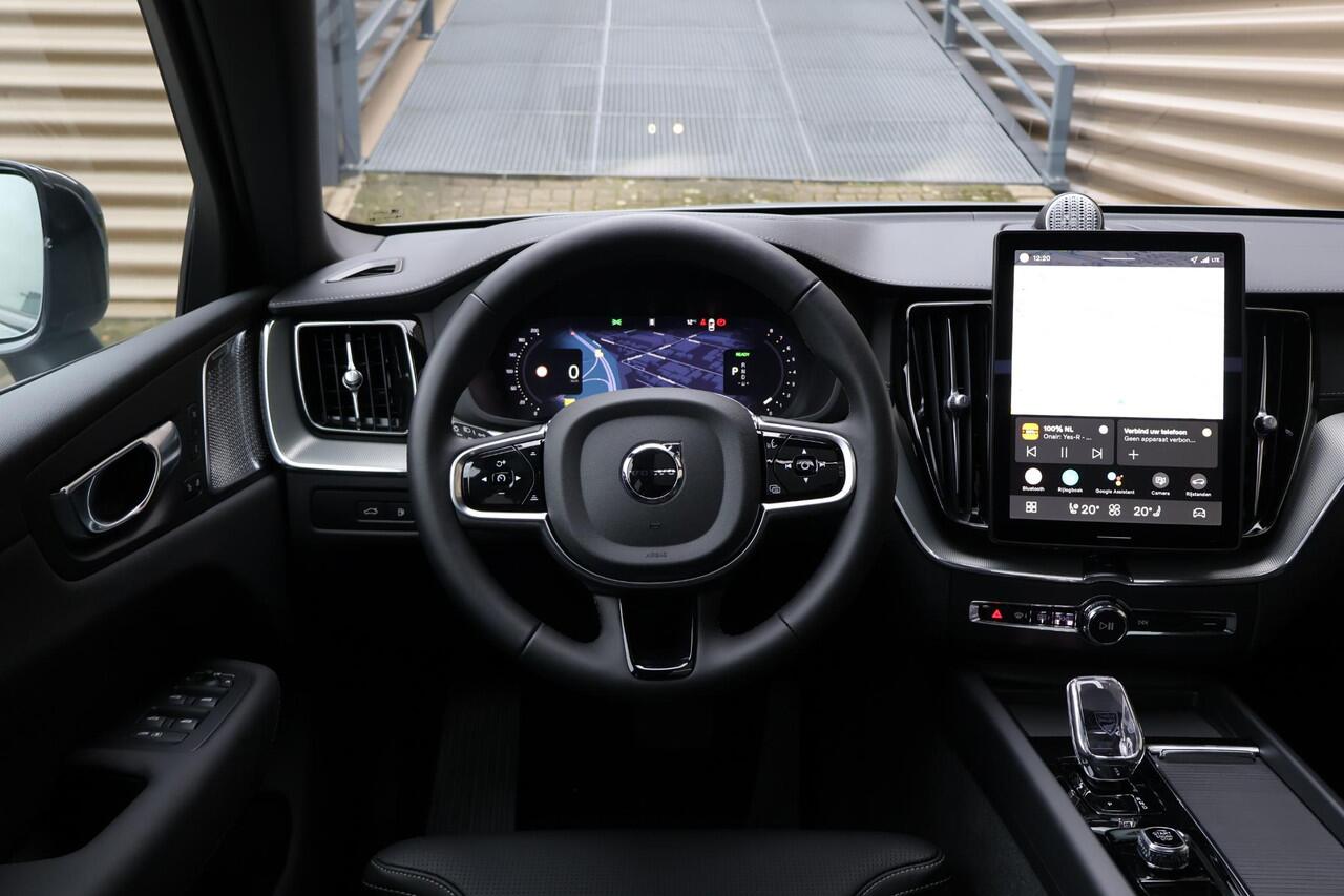 Volvo XC60 T8 Plug-in hybrid AWD Ultra Black Edition | FULL OPTION | Luchtvering | Bowers & Wilkins | Gelaagd glas
