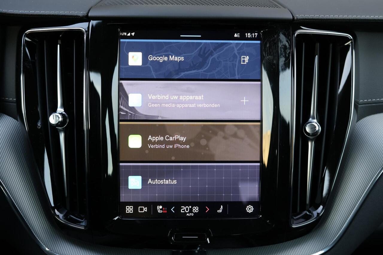 Volvo XC60 T6 Recharge AWD Ultra Dark - Panorama/schuifdak - IntelliSafe Assist & Surround - 360º Camera - Harman/Kardon audio - Adaptieve LED koplampen - Verwarmde voorstoelen, stuur & achterbank - Parkeersensoren voor & achter - Elektr. bedienb. voorstoelen met ge