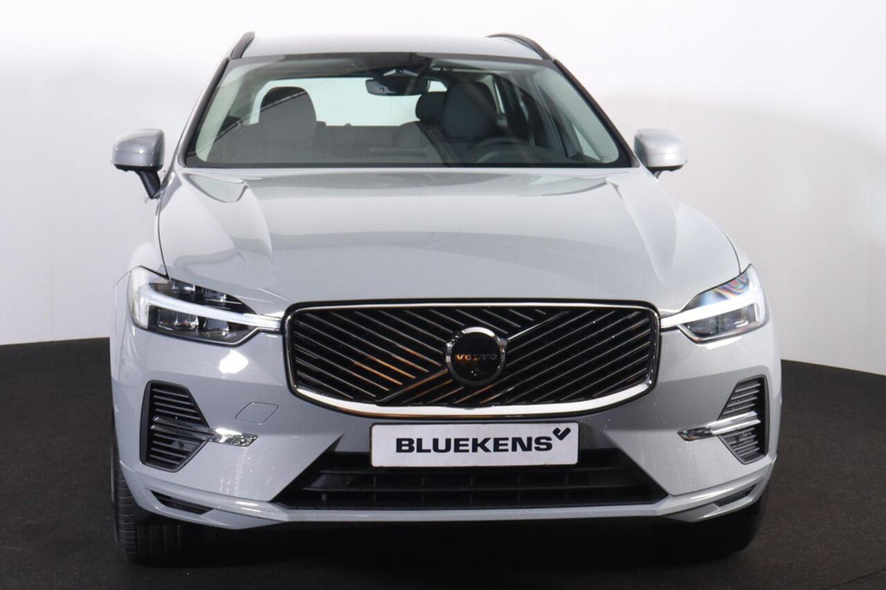 Volvo XC60 T6 Recharge AWD Business Edition - FACELIFT - Adaptive Cruise Control - 360 graden camera - Google Infotainment - Harman Kardon Audio - Verwarmbaar stuurwiel - Verwarmbare voorstoelen - Verwarbare achterbank