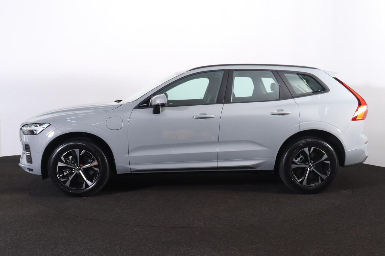 Volvo XC60 T6 Recharge AWD Business Edition - FACELIFT - Adaptive Cruise Control - 360 graden camera - Google Infotainment - Harman Kardon Audio - Verwarmbaar stuurwiel - Verwarmbare voorstoelen - Verwarbare achterbank