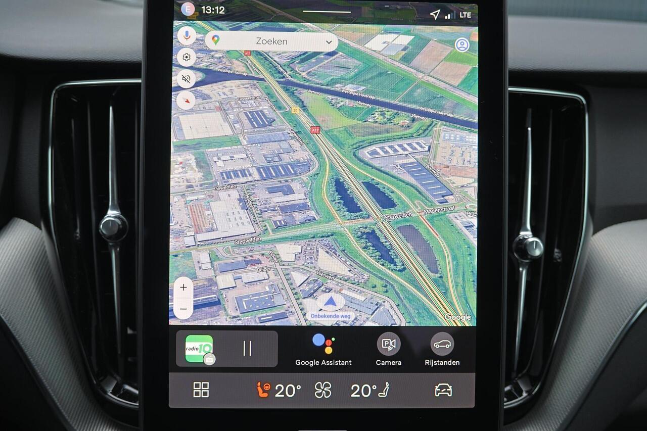 Volvo XC60 T6 Recharge AWD Business Edition - FACELIFT - Adaptive Cruise Control - 360 graden camera - Google Infotainment - Harman Kardon Audio - Verwarmbaar stuurwiel - Verwarmbare voorstoelen - Verwarbare achterbank