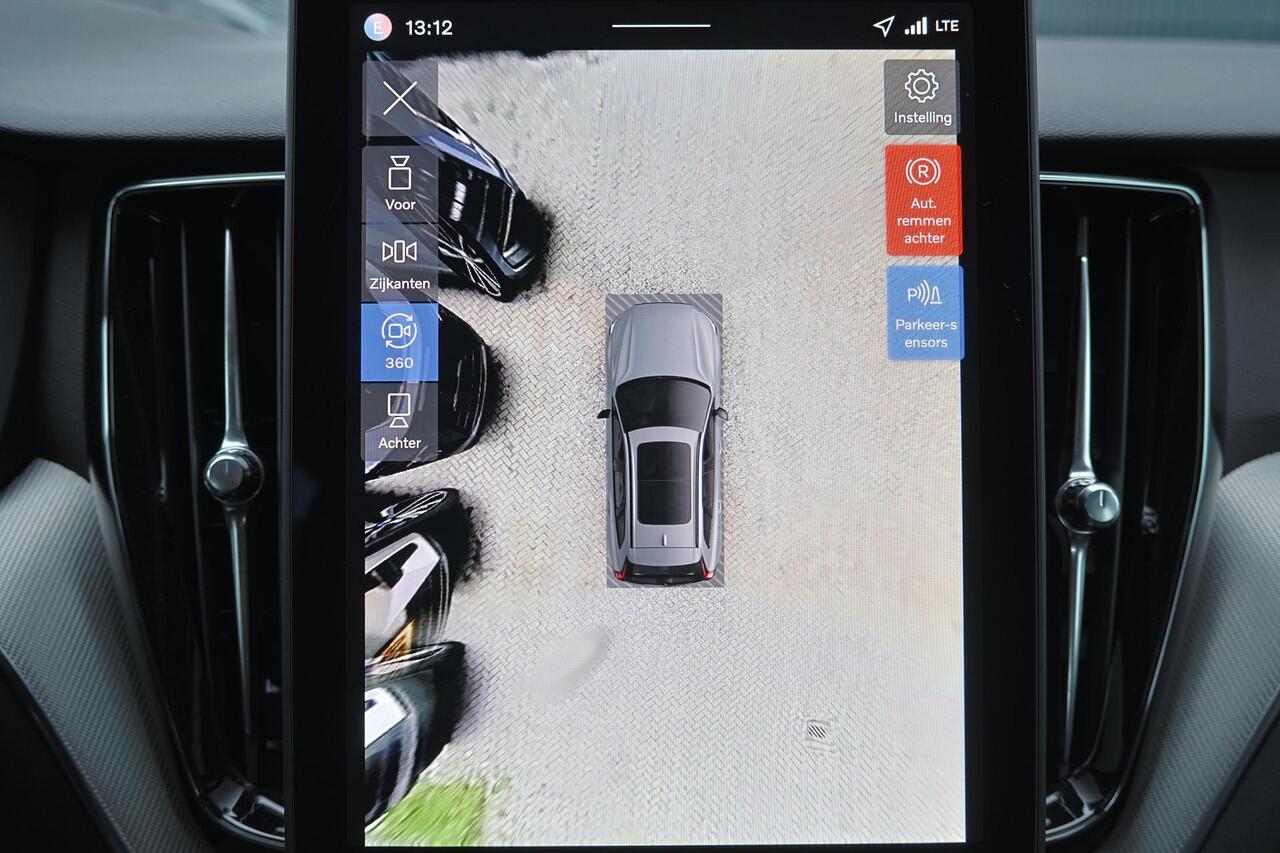 Volvo XC60 T6 Recharge AWD Business Edition - FACELIFT - Adaptive Cruise Control - 360 graden camera - Google Infotainment - Harman Kardon Audio - Verwarmbaar stuurwiel - Verwarmbare voorstoelen - Verwarbare achterbank