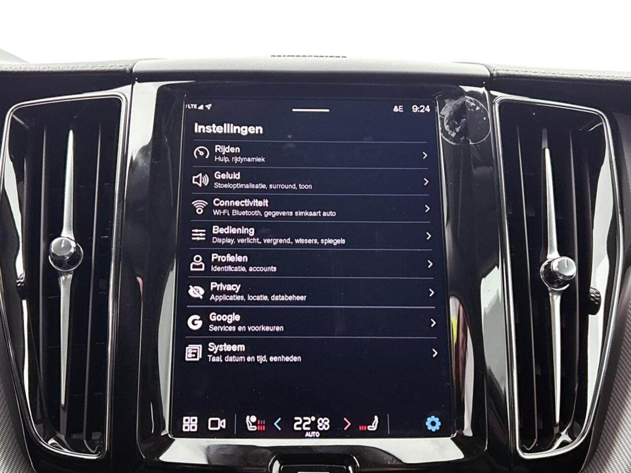 Volvo XC60 2.0 T6 AWD Ultra Dark | Trekhaak | 360° Camera |