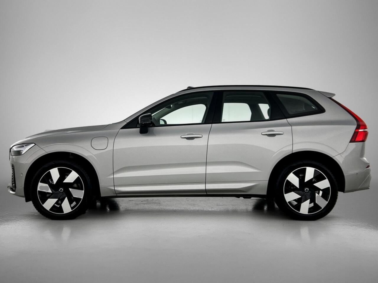 Volvo XC60 2.0 T6 AWD Ultra Dark | Trekhaak | 360° Camera |