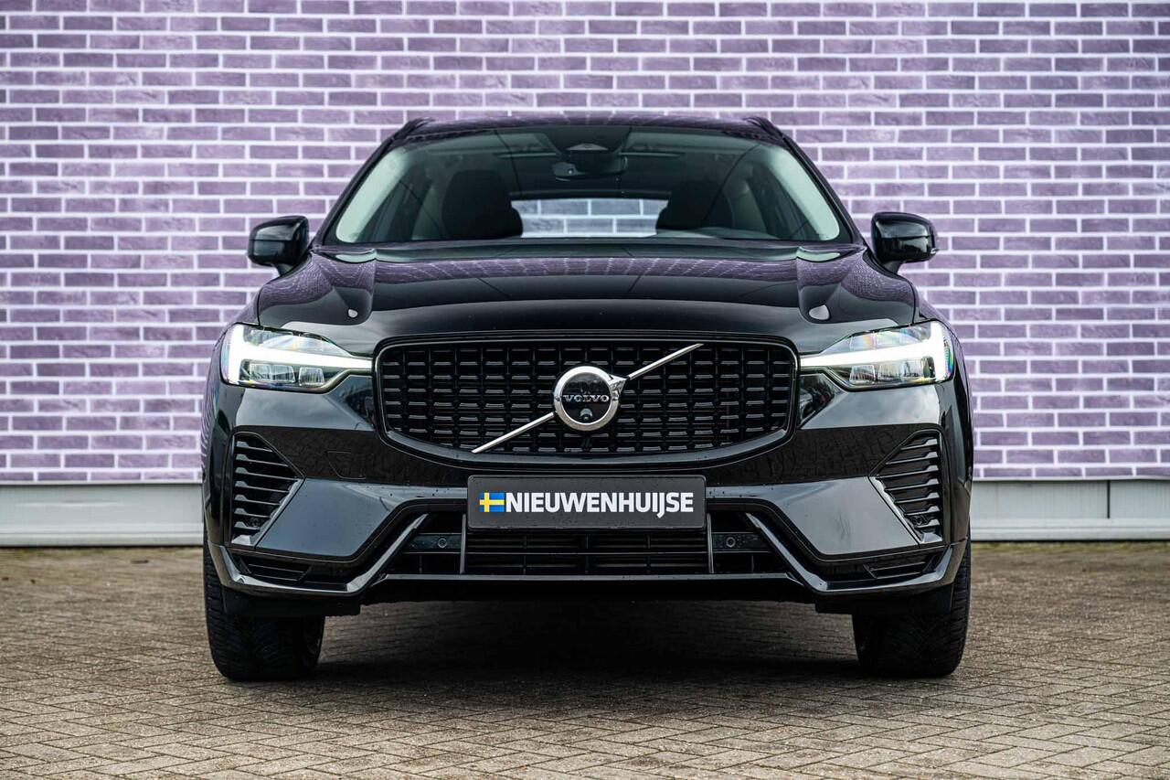 Volvo XC60 2.0 T6 Plug-in hybrid AWD Plus Dark | Adaptieve cruise control | Trekhaak | Stoel- en stuurverwarming | BLIS | Panorama dak |Schuif/kanteldak | Elektrisch verstelbare voorstoelen met geheugen |