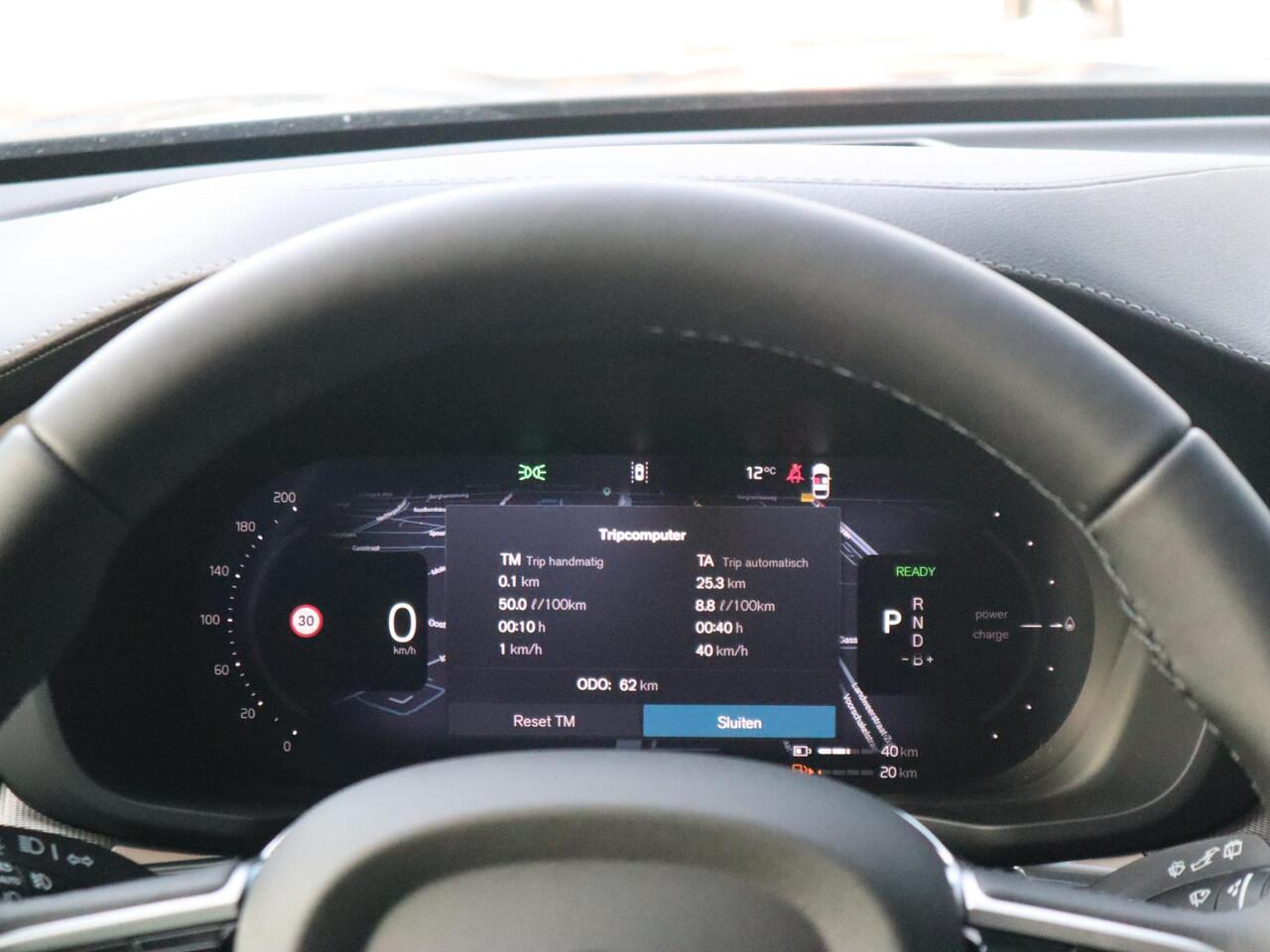 Volvo XC60 T6 Plug-in hybrid AWD Ultra Black Edition | Uit voorraad leverbaar | Harman Kardon | Panoramadak