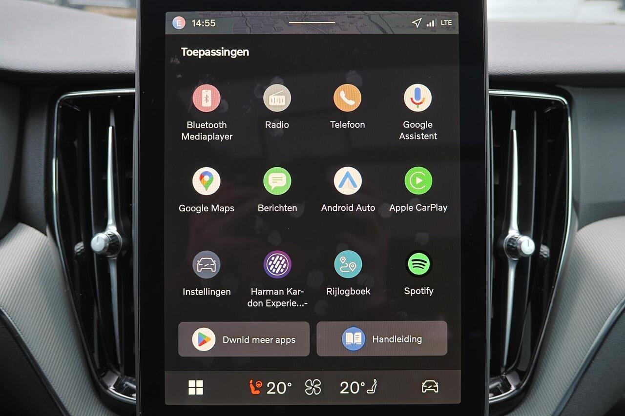 Volvo XC60 T6 Recharge AWD Plus Black Edition - Panorama/schuifdak - IntelliSafe Assist & Surround - 360º Camera - Harman/Kardon audio - Adaptieve LED koplampen - Verwarmde voorstoelen, stuur & achterbank - Parkeersensoren voor & achter - Elektr. bedienb. voorstoele