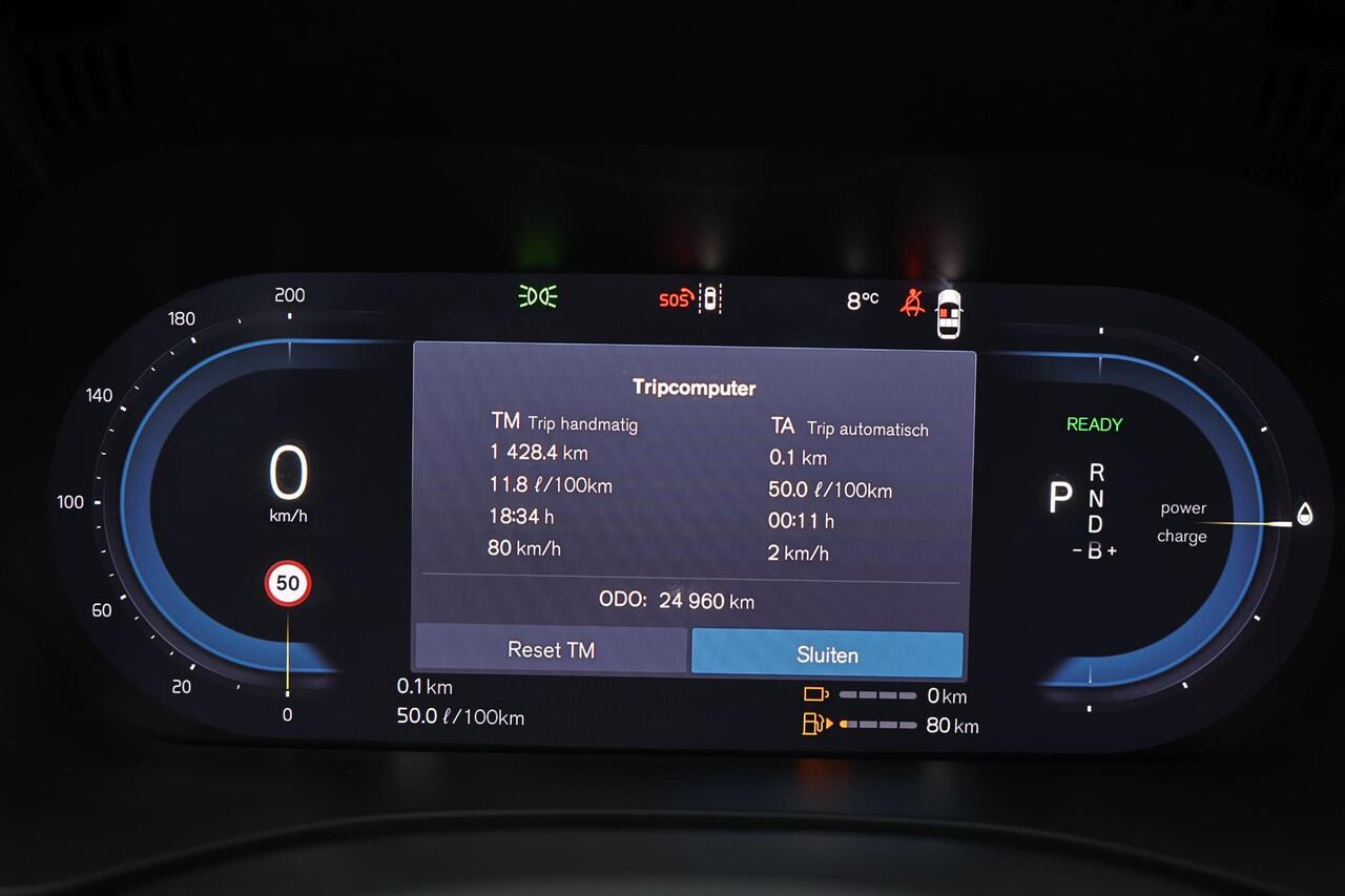 Volvo XC60 T6 Recharge AWD Plus Black Edition - Luchtvering - Panorama/schuifdak - IntelliSafe Assist & Surround - 360º Camera - Harman/Kardon audio - Adaptieve LED koplampen - Verwarmde voorstoelen, stuur & achterbank - Parkeersensoren voor & achter - Elektr. bedie