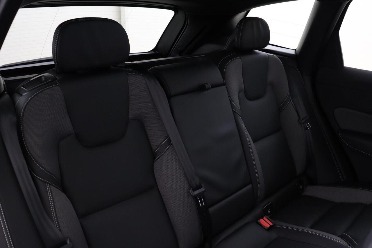 Volvo XC60 T6 PLUG-IN HYBRID AWD ULTRA BLACK EDITION -PANO.DAK|BOWERS&WILKINS|360°CAM|PRIVACY.GLAS|HEAD-UP DISP.|21"